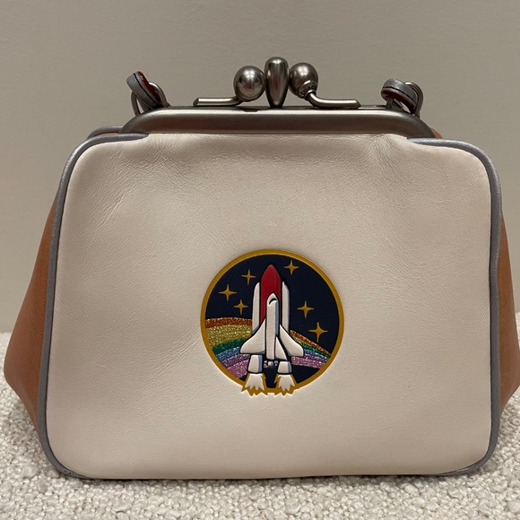 SOLD!!! COACH x NASA Space White Rocket Cosmic Double Kisslock Crossbody - Picture 2 of 11